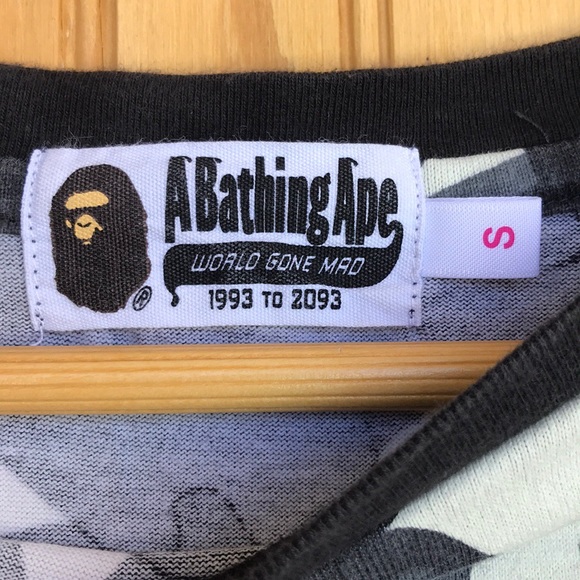 Women’s Distressed Camo A Bathing Ape T-Shirt - Picture 4 of 5